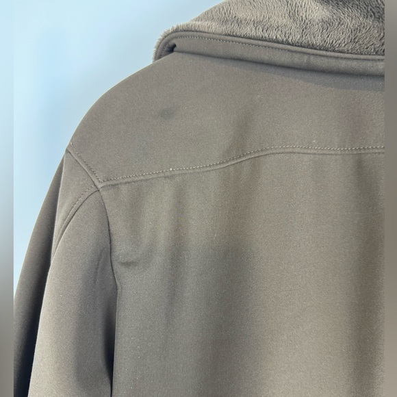 Mountain Hardware Jacket - Picture 13 of 13